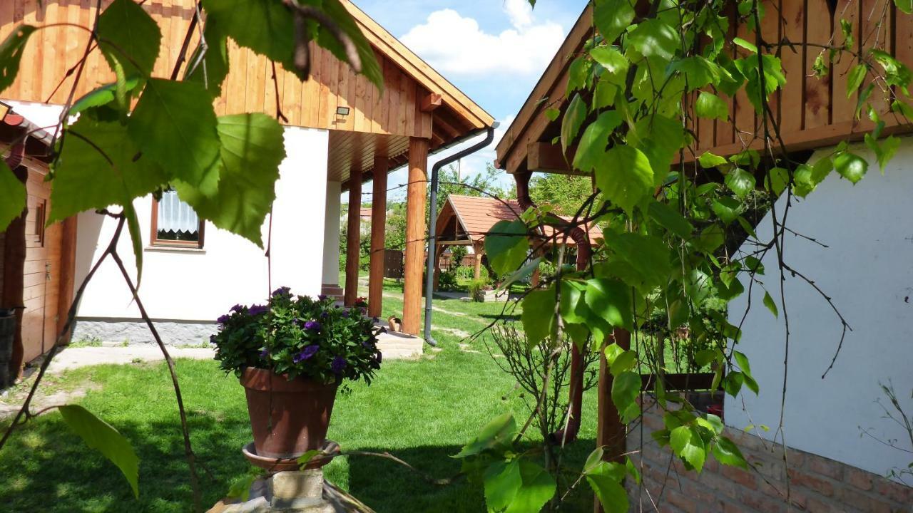 Zergeboglár Vendégház Szilvásvárad Extérieur photo